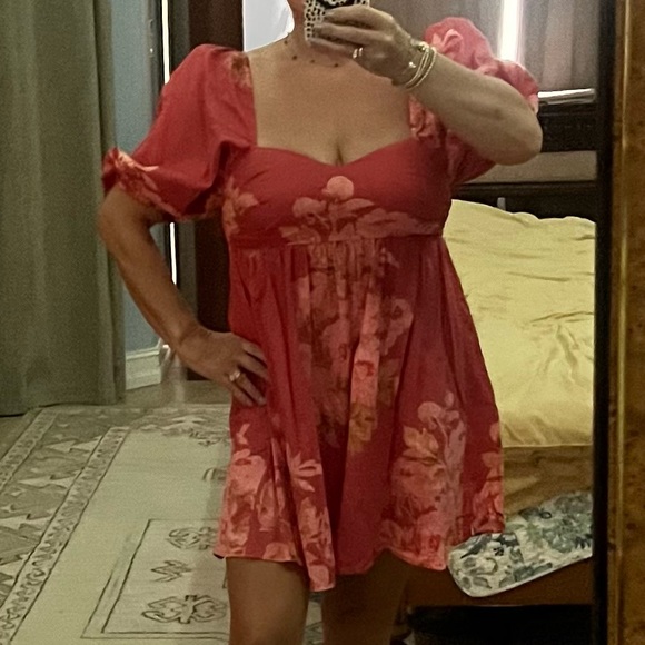 Free People puff sleeves, elastic back, mini dress, pink floral, cotton, easy - Picture 11 of 11